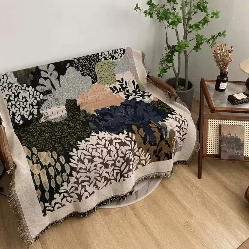 LEAFSCAPE – Abstract Forest Throw Blanket for Artistic Home Style