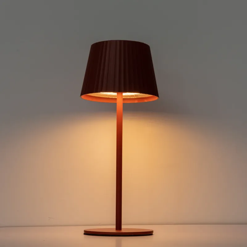 Moderne Solar LED Lampe POLARIS – mobil, dimmbar & elegant - rot