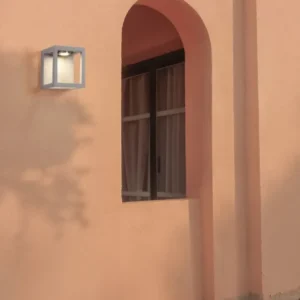 Bev LED Außenwandleuchte 3000K Grau IP65 an moderner Außenwand mit warmweißem Licht