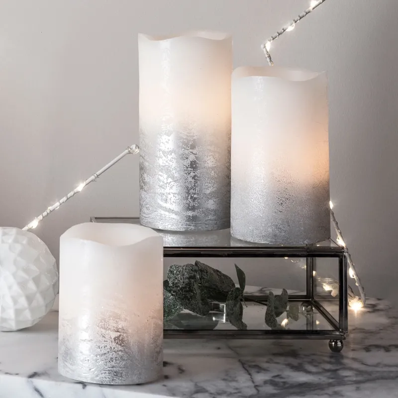 3er Set LED Echtwachs Kerzen flackernd warmweiß silber