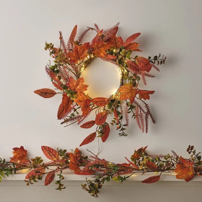 Set Herbstgirlande und Herbstkranz Ahornblätter