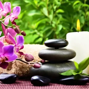 Diamond Painting Set Oase der Entspannung mit lila Orchideen, Wellness-Steinen und brennenden Kerzen