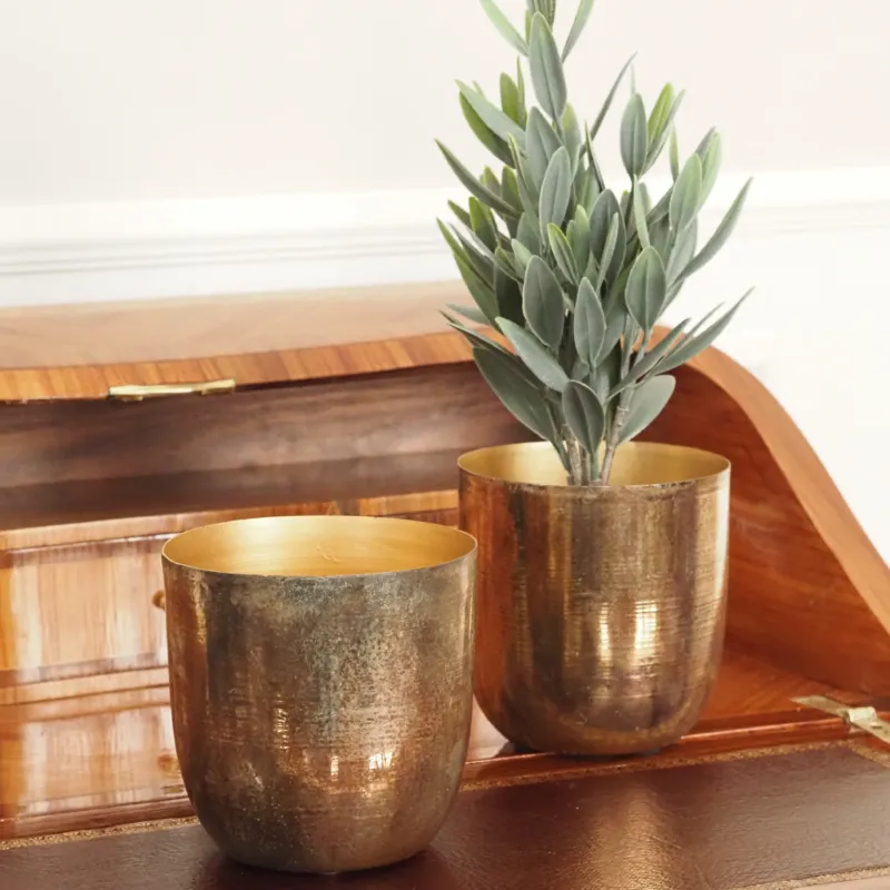 Blumentopf · antikgoldene Metalloptik / Übertopf im Vintage-Stil