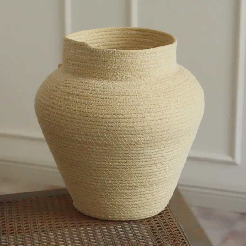 Vase Papierkordel Natur · Amphorenform, gewickelt und vernäht