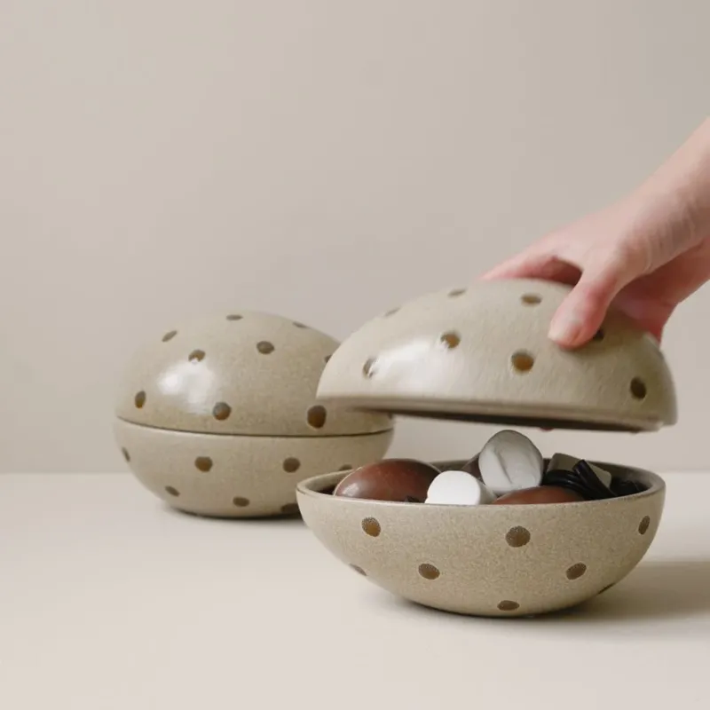 Nest Schale mit Deckel - beige dot