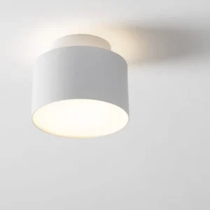 Ozen LED Deckenleuchte Ø 11cm 3000K in modernem Design mit warmem Licht.