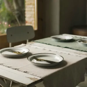STONEWASHED TABLE RUNNER NEW GREY