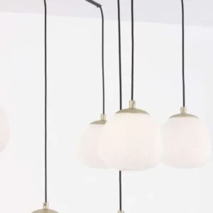 The Egg Pendelleuchte 8-flammig Ø 75cm Gold, Weiß, Schwarz mit opalen Glas-Schirmen
