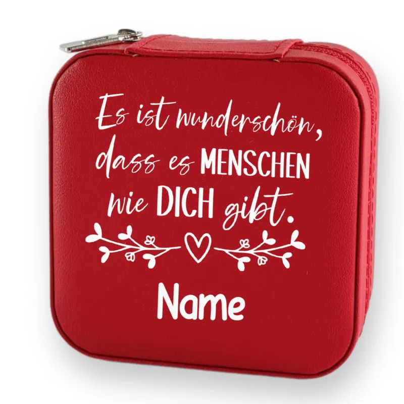 Rote Tasche mit weißem Text und Herzmotiv.