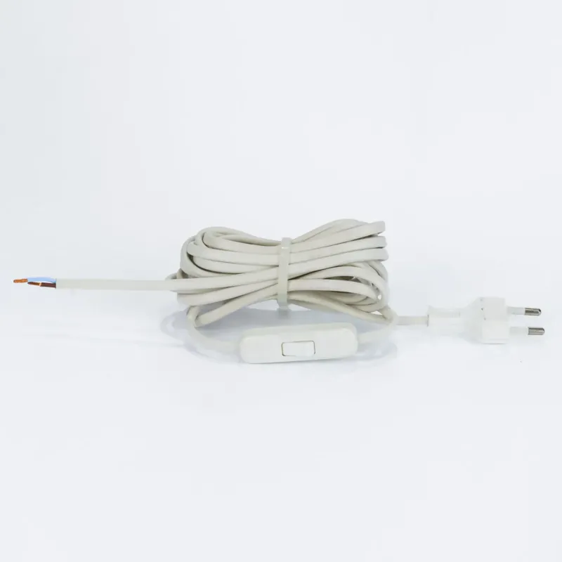 Euro Anschlußleitung weiß 4m Kabel mit Eurostecker mit Schalter