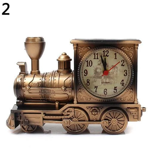 Vintage Tischuhr als kleine Dampflokomotive