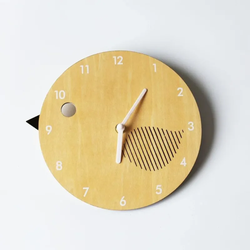 Kinder Wanduhr Küken Design aus Holz