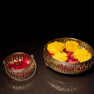 Plain Round Tray 8" with Mini Hamper basket