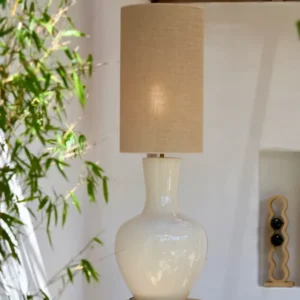 Tischleuchte NANA creme mit Stoffschirm sandfarben rund H125 cm