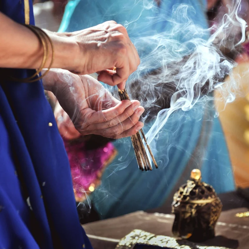 Indian incense parfum ambré de Grasse pour bougies fondants et diffuseurs