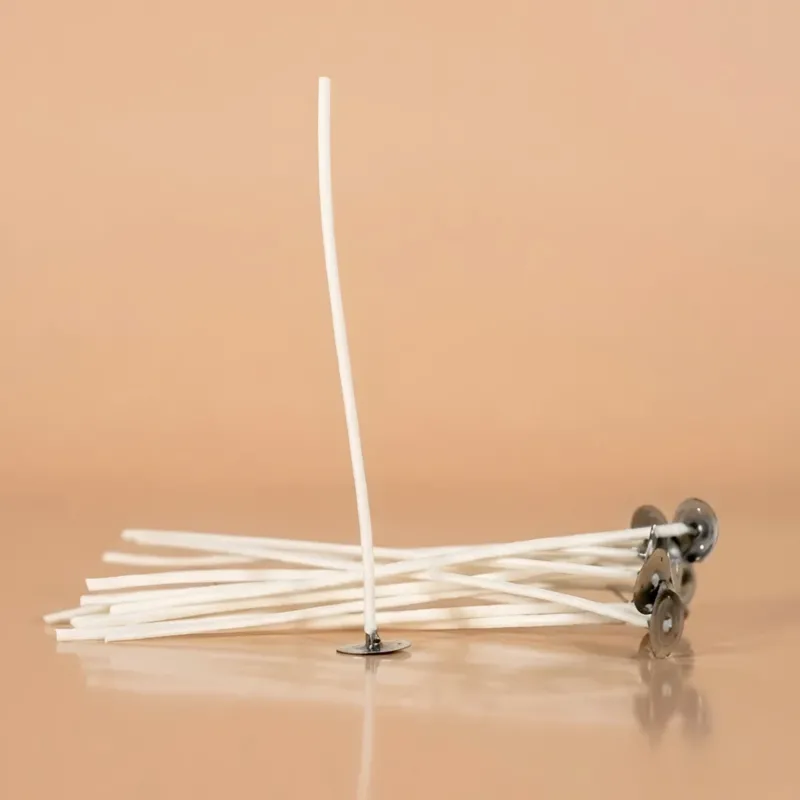 Mèches LX cirées montées sur support mèche pour bougie cire végétale fabrication artisanale Terre de Bougies