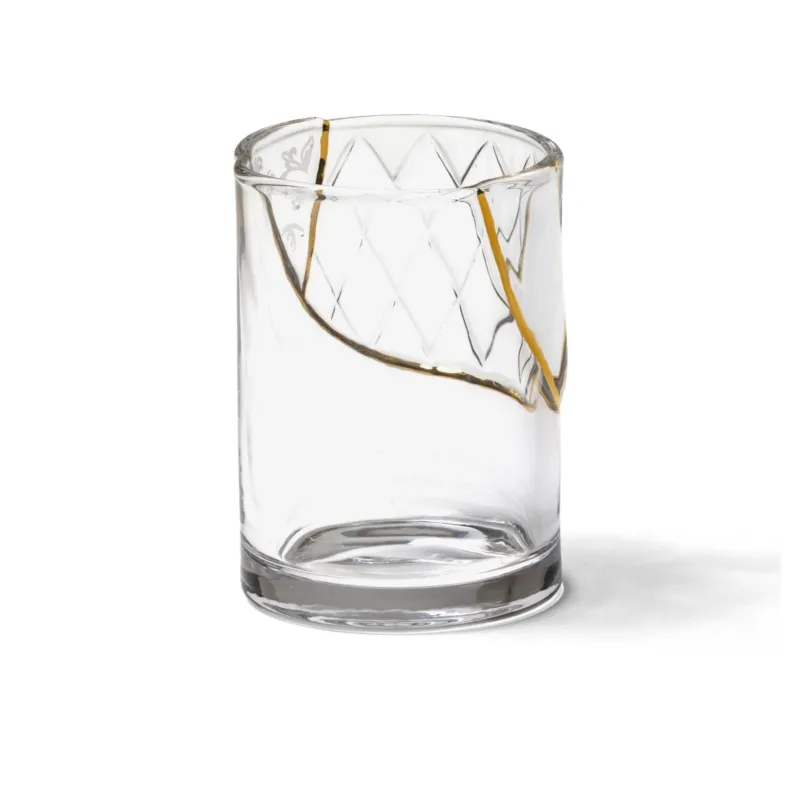 Kintsugi Glass mit goldener Verzierung für stilvolle Tischdekoration