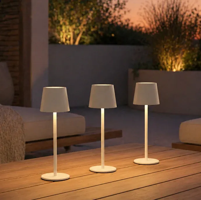 LED Tischlampe 3er Set mit Ladestation - weiß